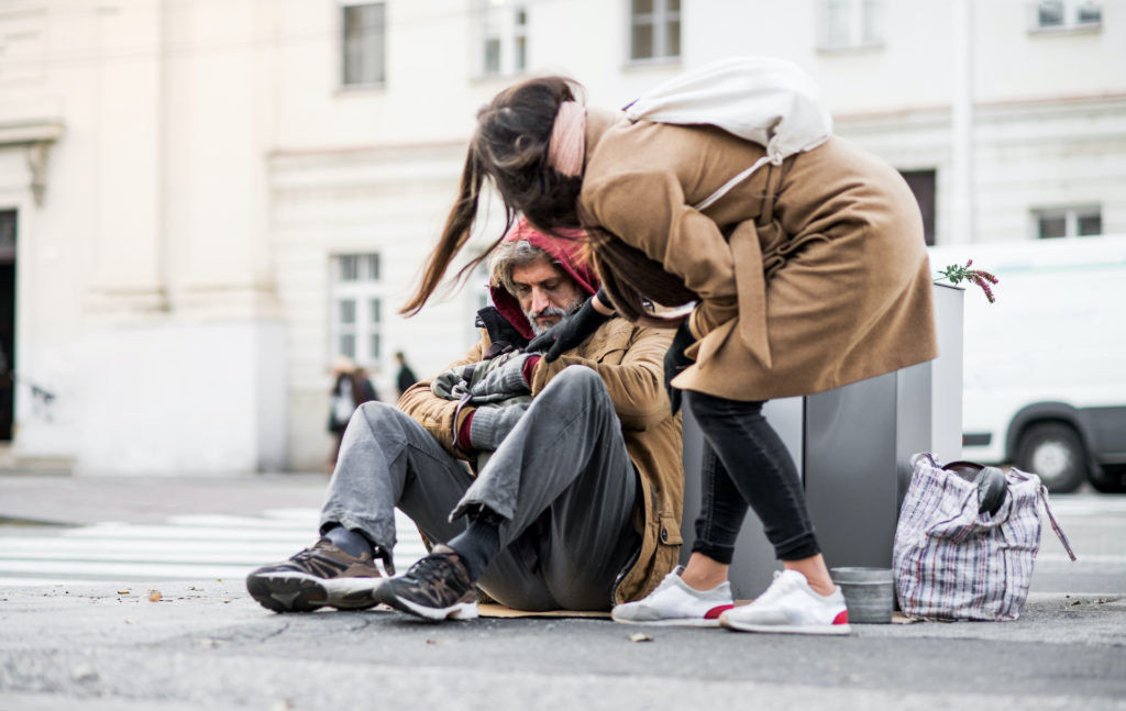 how-to-talk-to-homeless-say-hello